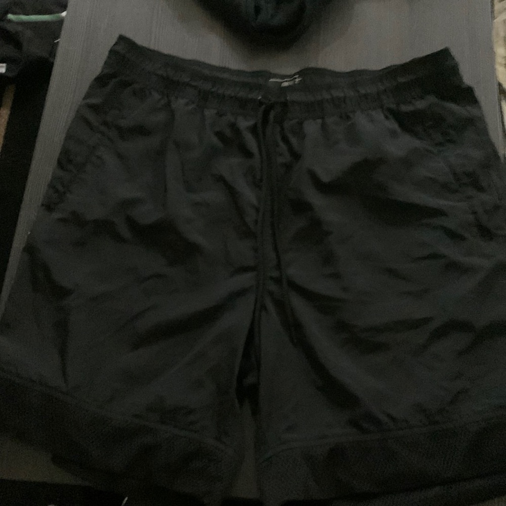 Mens forever 21 black shorts